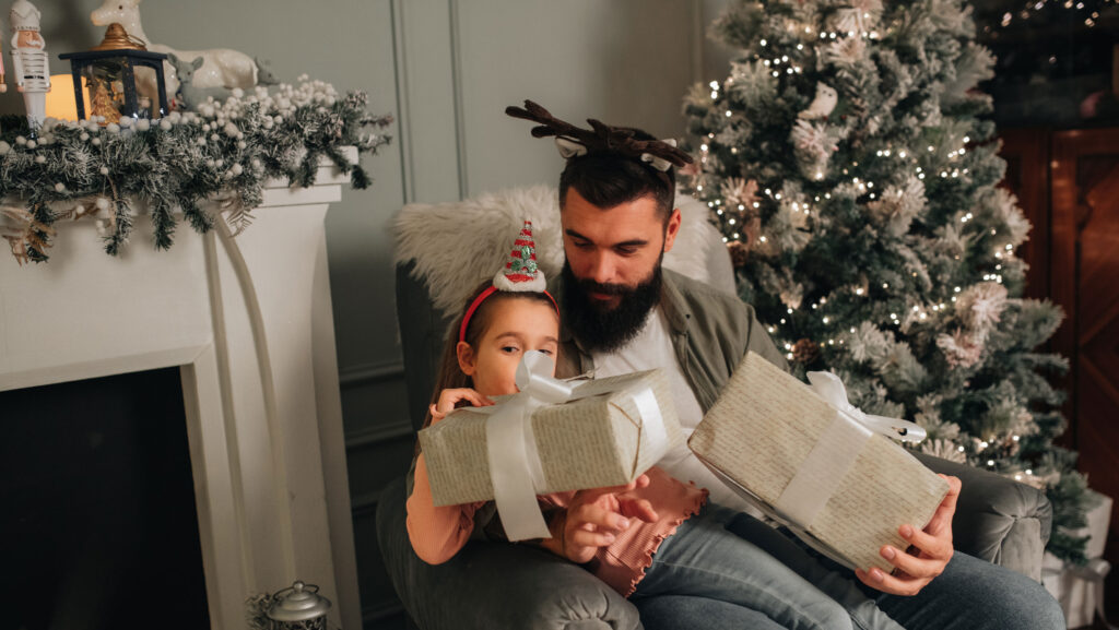 dad-kid-xmas