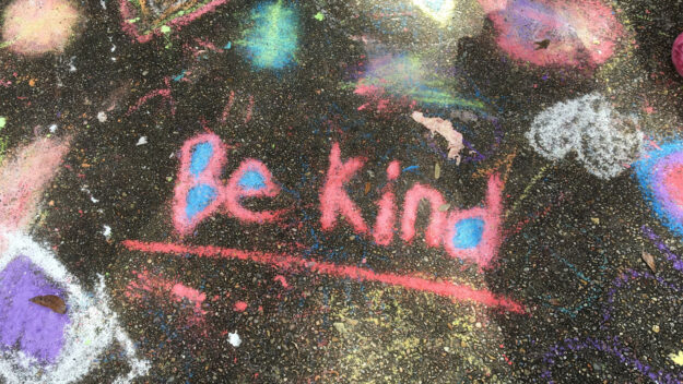 be-kind-chalk
